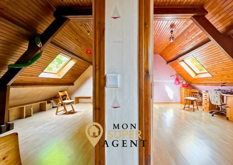 Maison - 171 m² - 9 pièces