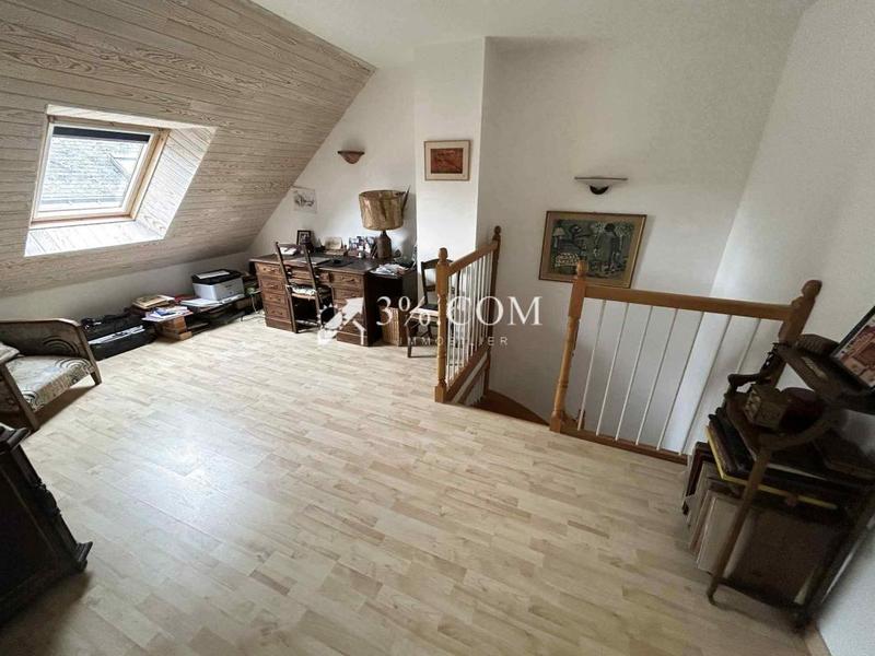 Maison - 136 m² - 6 pièces