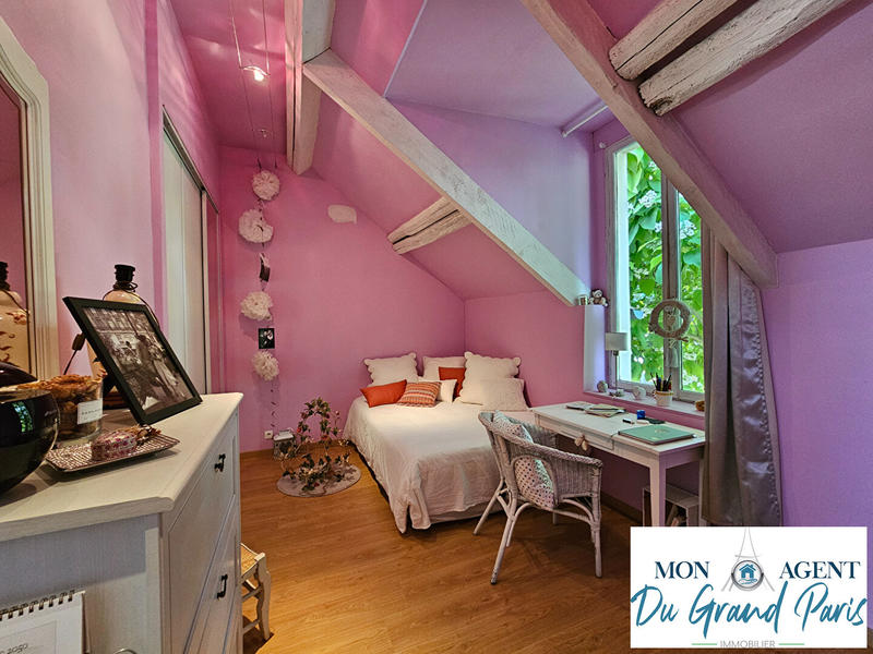 Maison - 184 m² - 7 pièces