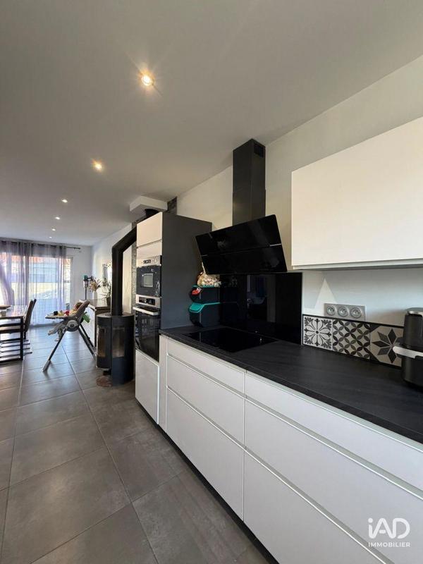 Maison - 92 m² - 3 pièces