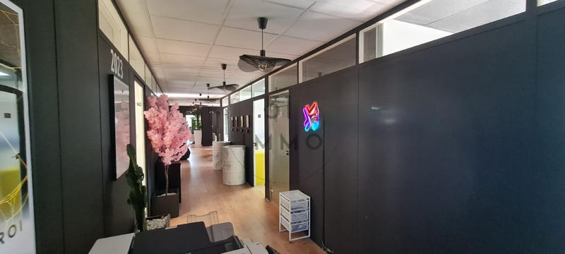 Bureau - 297 m²