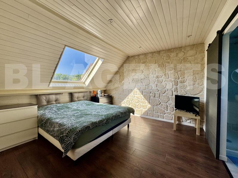 Maison - 157 m² - 7 pièces