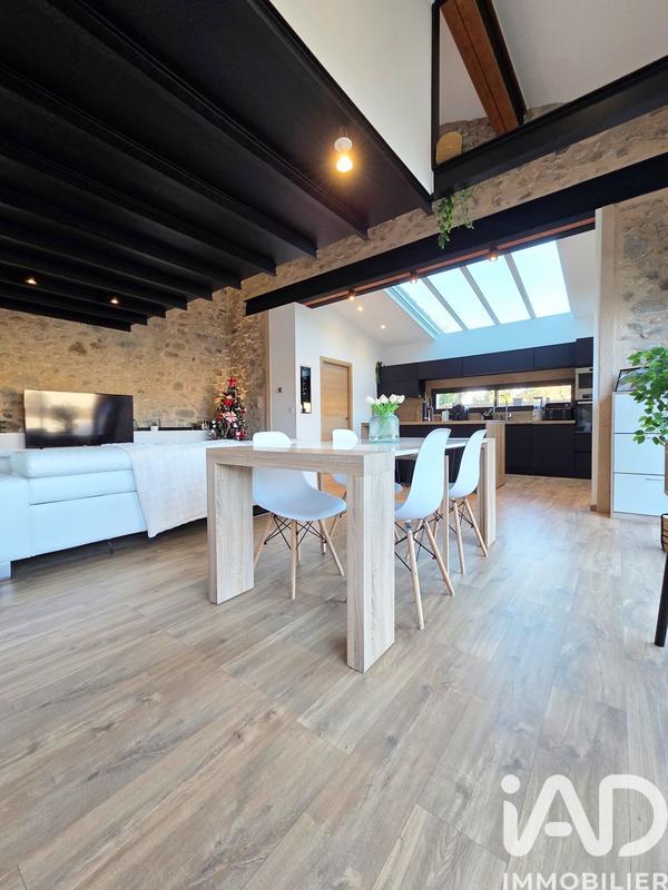 Maison - 102 m² - 4 pièces