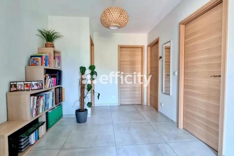 Villa - 185 m² - 8 pièces