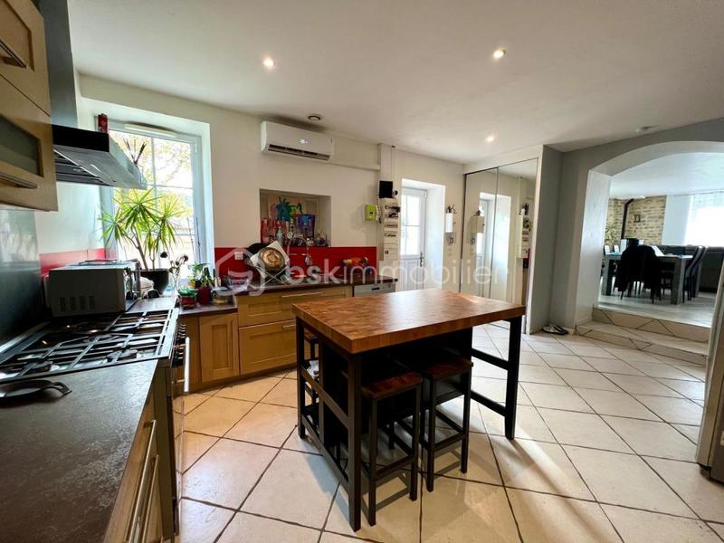 Maison en pierre - 110 m² - 5 pièces