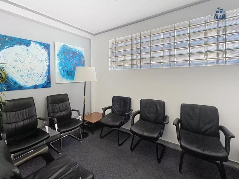 Bureau - 57 m² - 2 pièces