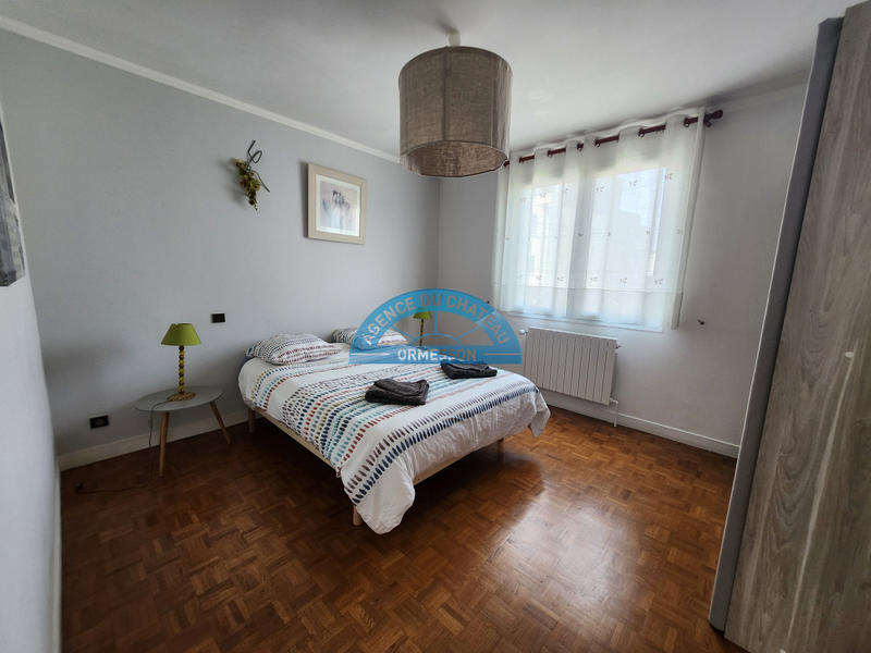 Maison - 180 m² - 8 pièces