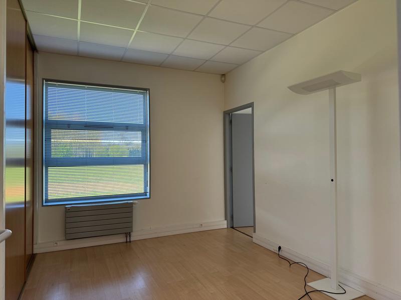 Local commercial - 468 m²