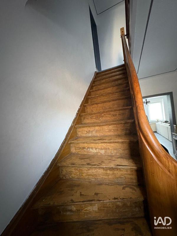 Maison - 211 m² - 6 pièces