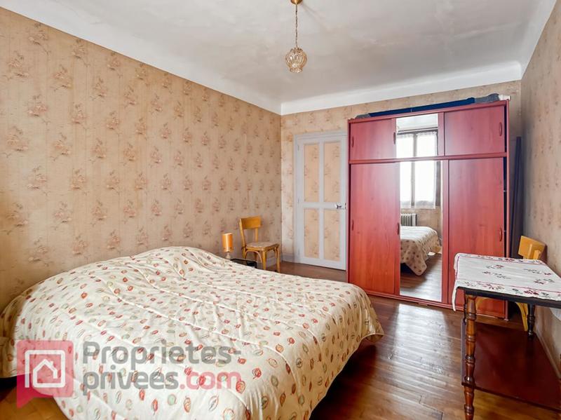 Maison - 204 m² - 7 pièces