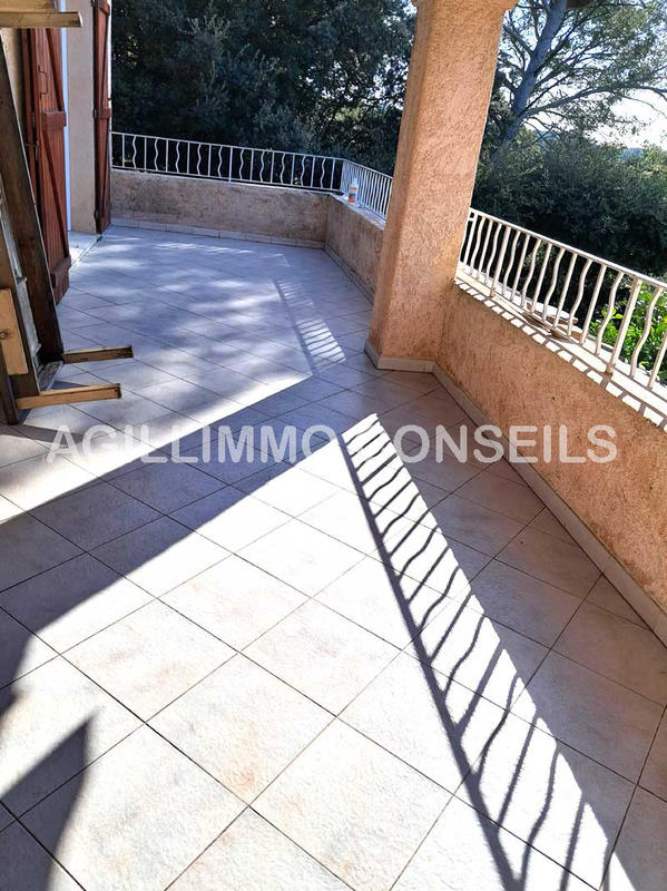 Villa - 95 m² - 5 pièces