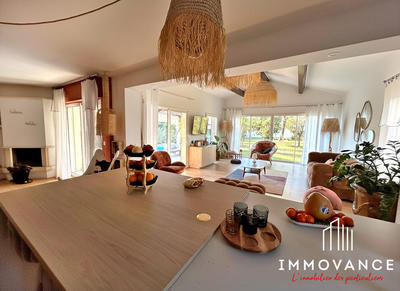 Maison - 160 m² - 5 pièces