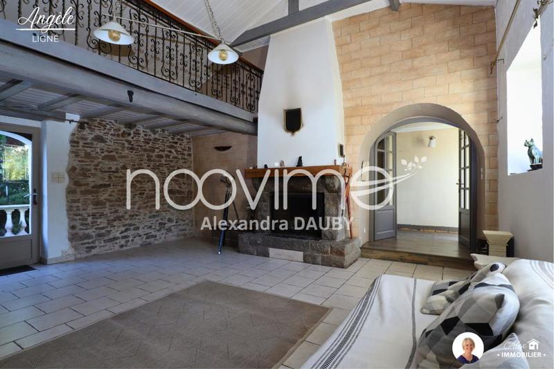 Maison - 140 m² - 5 pièces