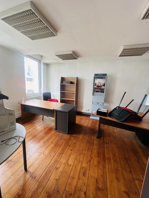 Local commercial - 143 m²