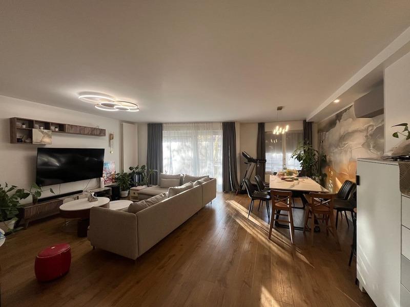 Appartement - 132 m² - 6 pièces