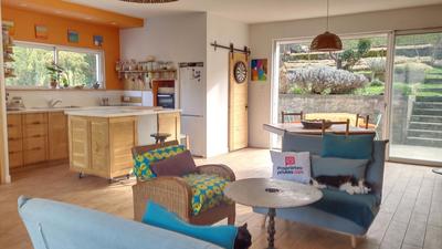 Maison - 96 m² - 4 pièces