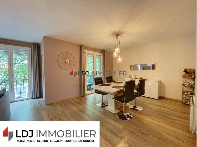 Appartement - 108 m² - 4 pièces