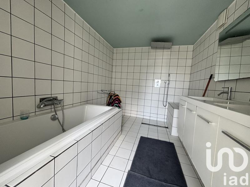 Duplex - 181 m² - 6 pièces