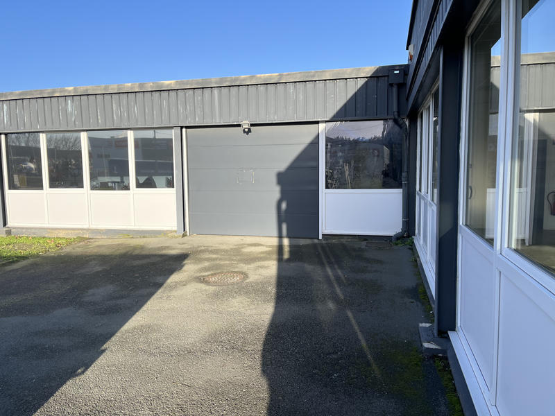 Local commercial - 244 m²