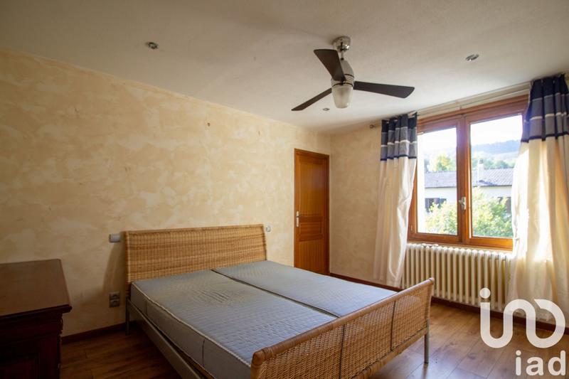 Maison - 180 m² - 7 pièces