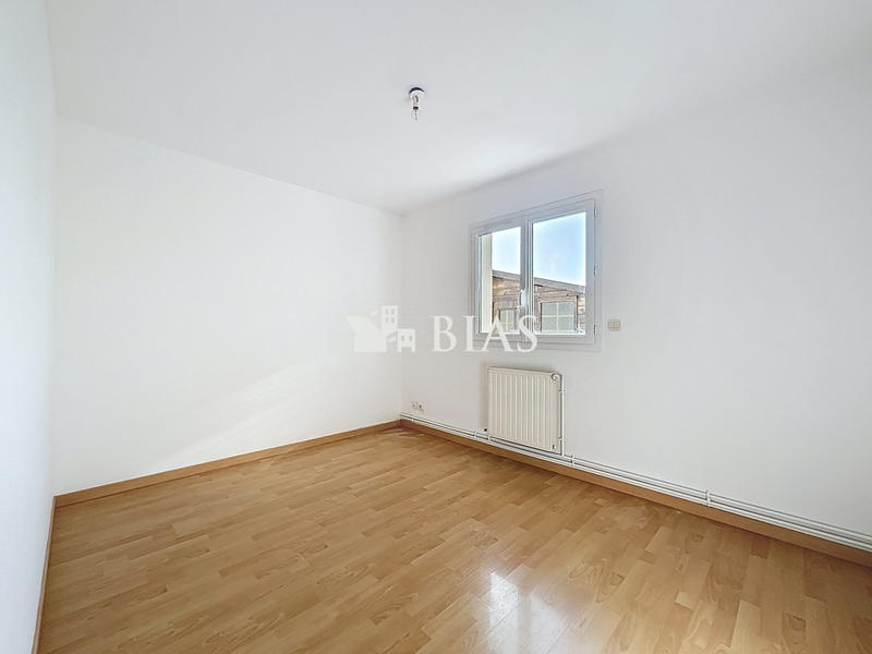 Maison - 104 m² - 4 pièces