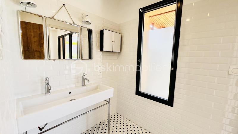 Maison - 136 m² - 6 pièces