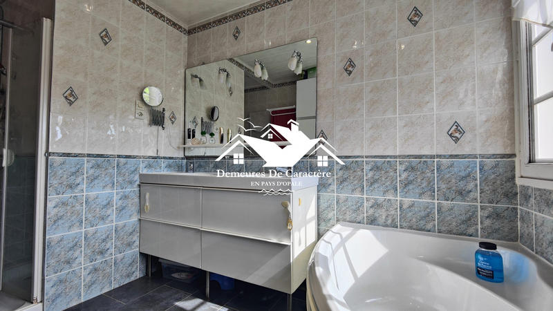 Maison - 162 m² - 6 pièces