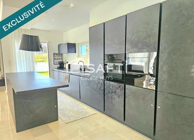 Maison - 148 m² - 5 pièces