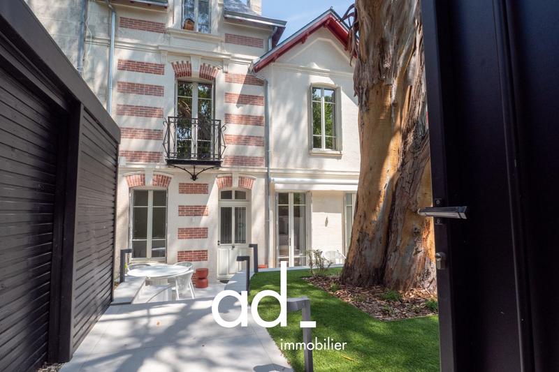 Maison - 170 m² - 6 pièces