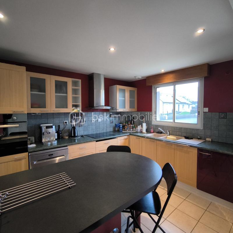 Pavillon - 98 m² - 5 pièces