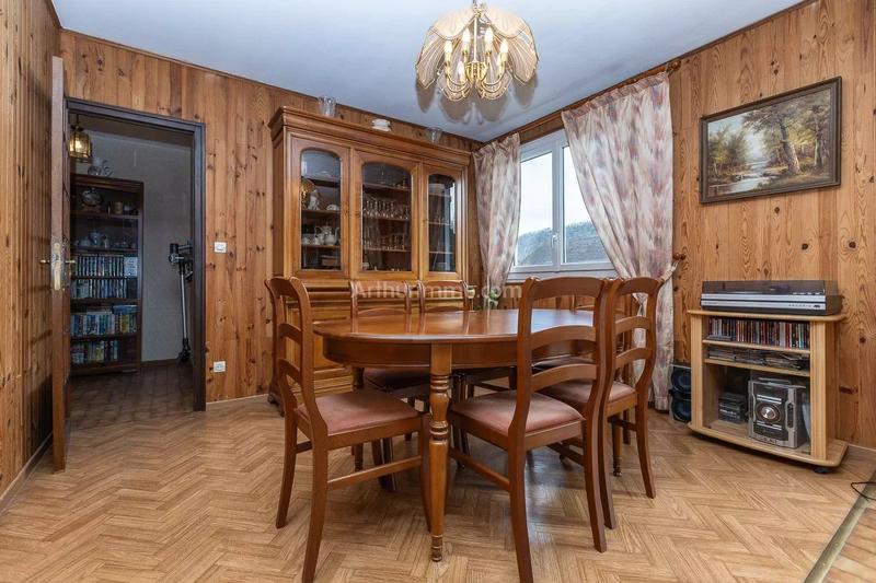 Maison - 95 m² - 4 pièces