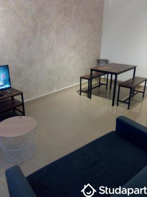 Chambre - 10 m² - 1 pièce