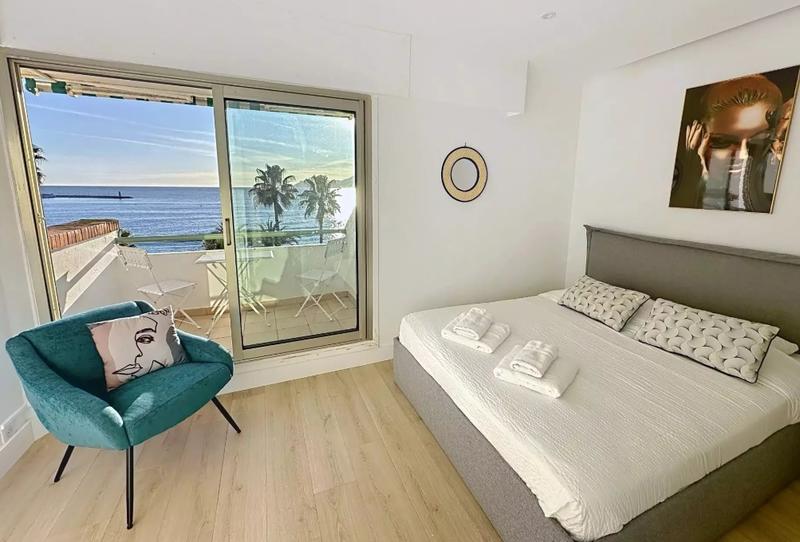 Appartement - 90 m² - 4 pièces