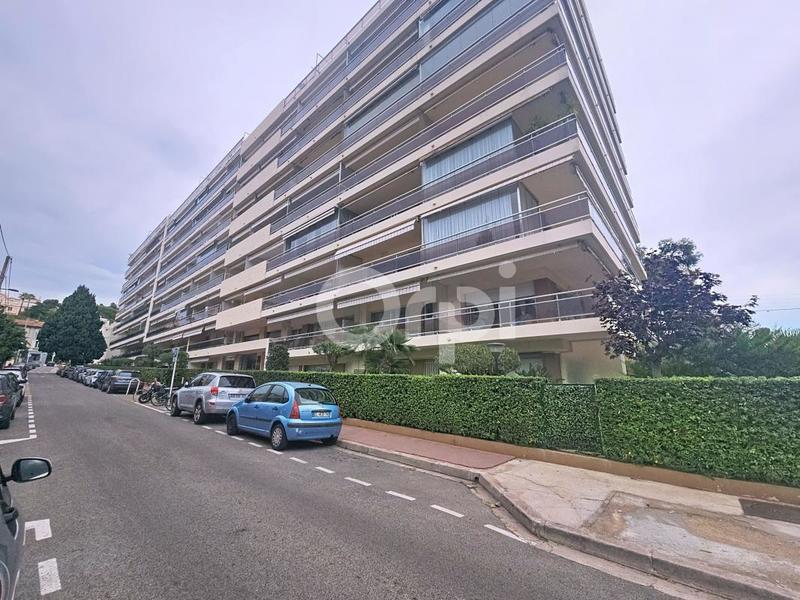 Studio - 33 m² - 1 pièce