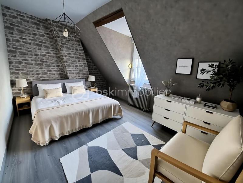 Maison traditionnelle - 166 m² - 5 pièces