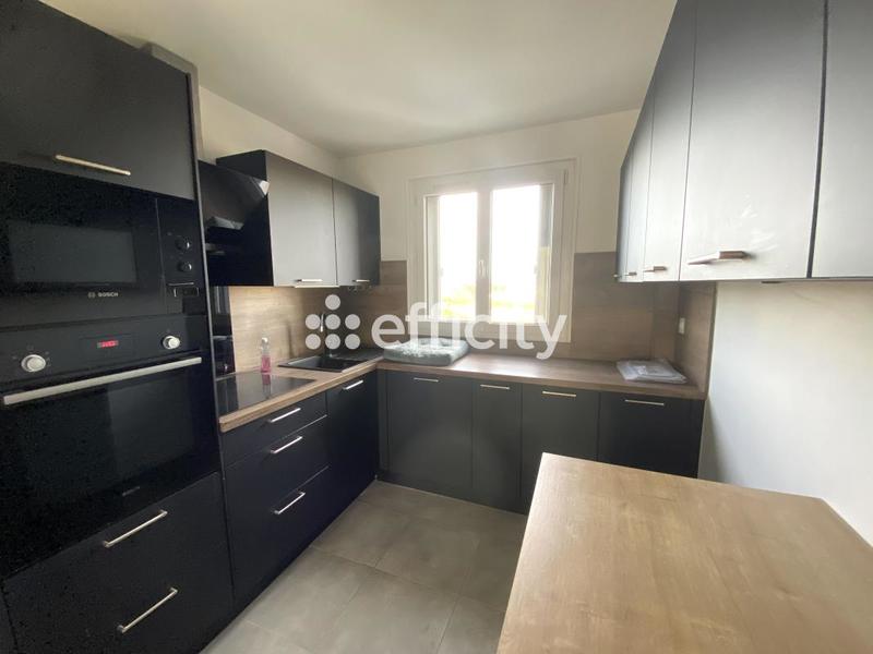 Appartement - 110 m² - 6 pièces