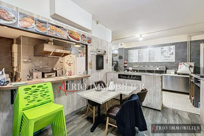 Fonds de commerce - Magasins - 56 m²