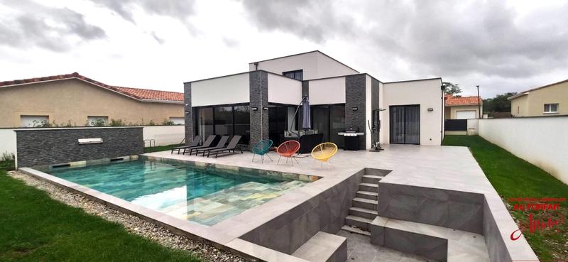 Maison - 177 m² - 5 pièces