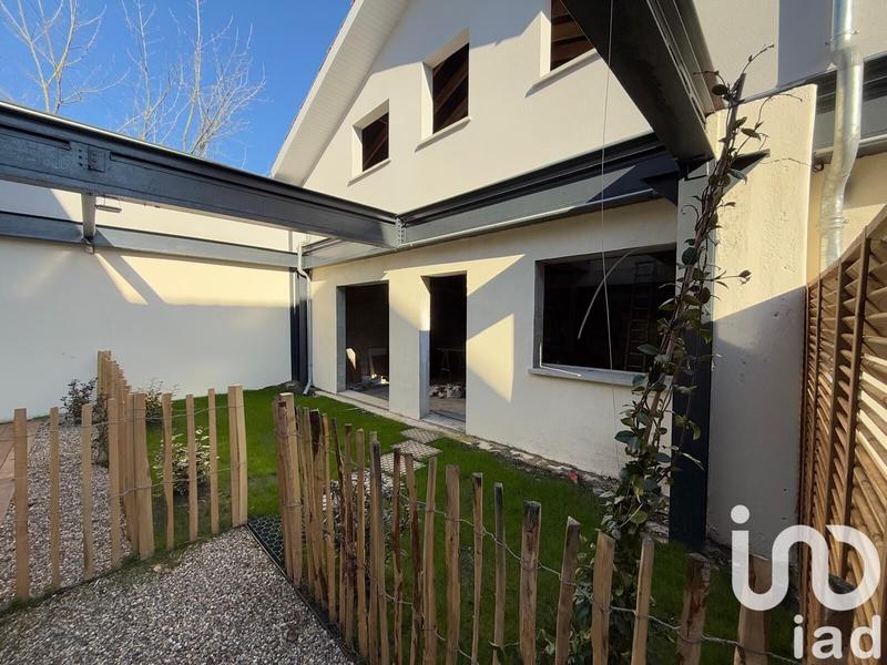 Loft - 101 m² - 3 pièces