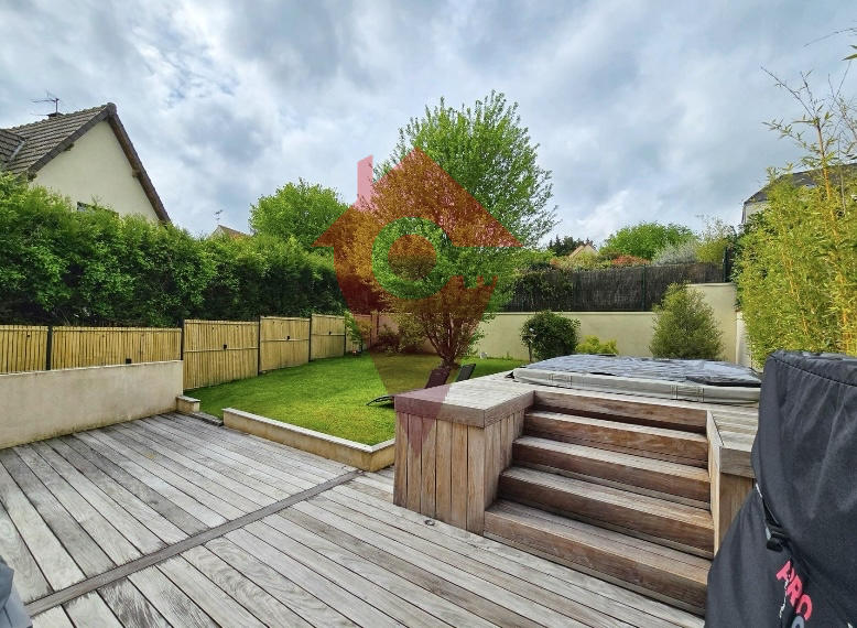 Maison - 118 m² - 6 pièces