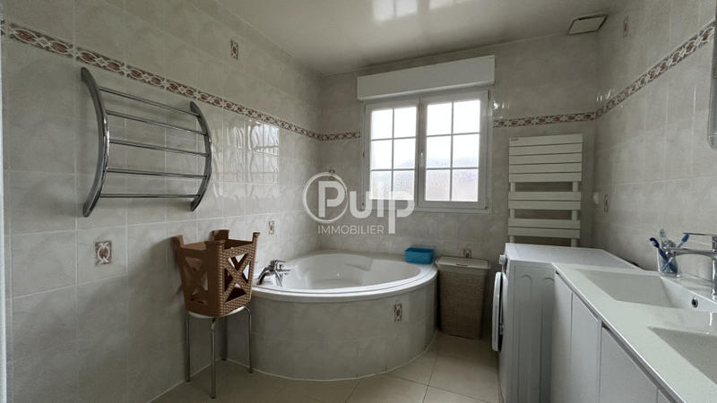 Maison - 120 m² - 4 pièces