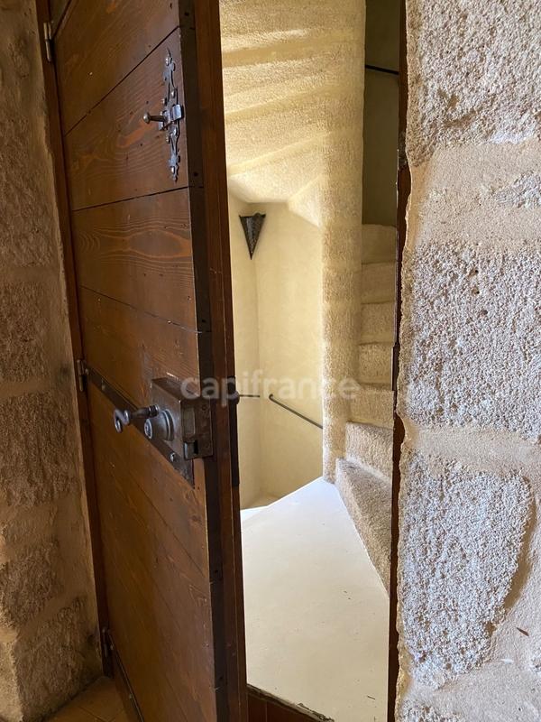 Maison - 265 m² - 10 pièces