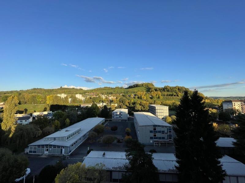 Appartement - 65 m² - 4 pièces