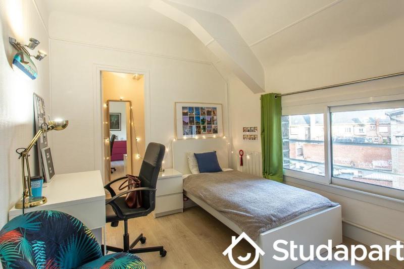 Chambre - 12 m² - 1 pièce