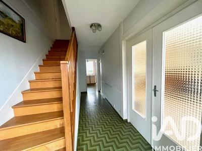 Maison - 111 m² - 6 pièces