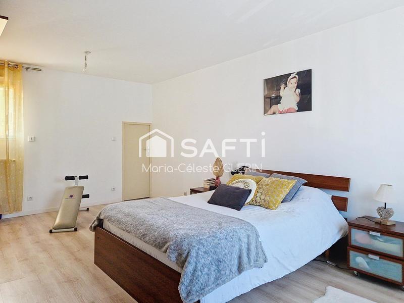 Maison - 161 m² - 7 pièces