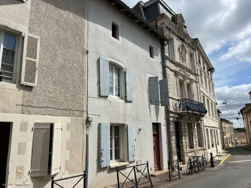 Maison de ville - 95 m² - 3 pièces