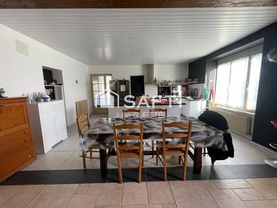 Maison - 270 m² - 10 pièces