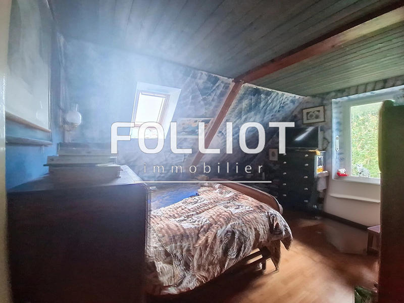 Maison - 247 m² - 9 pièces