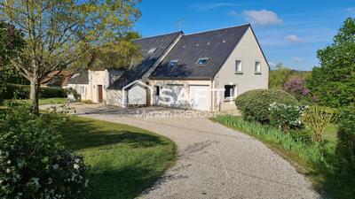 Maison - 264 m² - 11 pièces